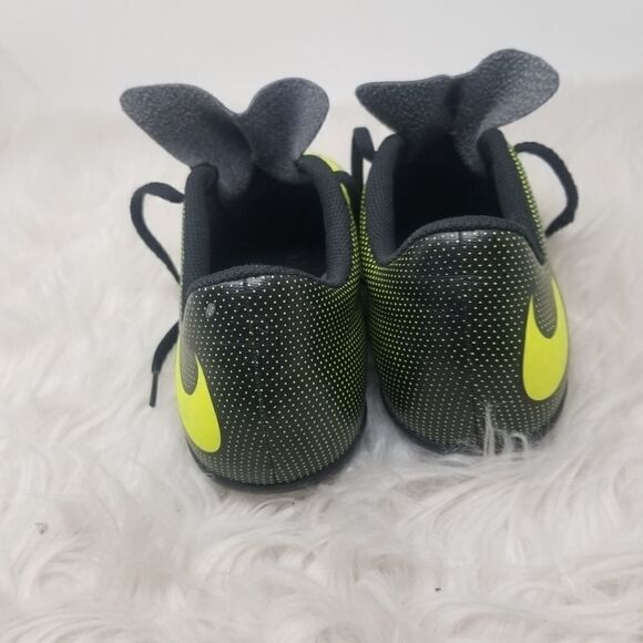 NIKE KLEATS. SIZE 5Y. - Picture 4 of 16
